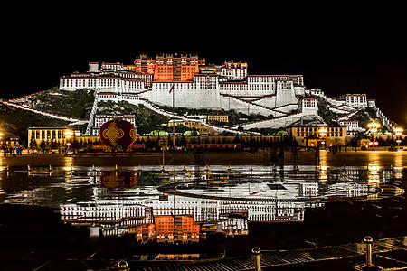 布达拉宫夜景图片