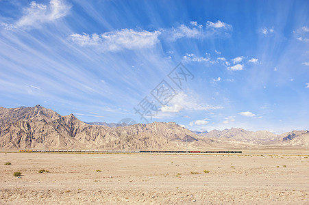 丘陵地貌青藏线火车背景