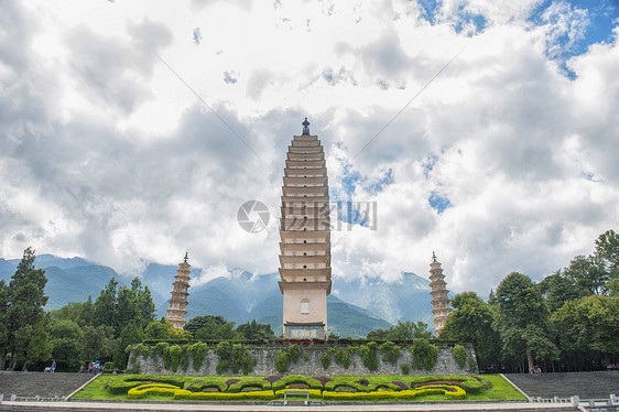 大理崇圣寺三塔图片