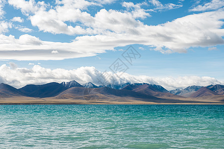 纳木错神湖偏远的湖山高清图片