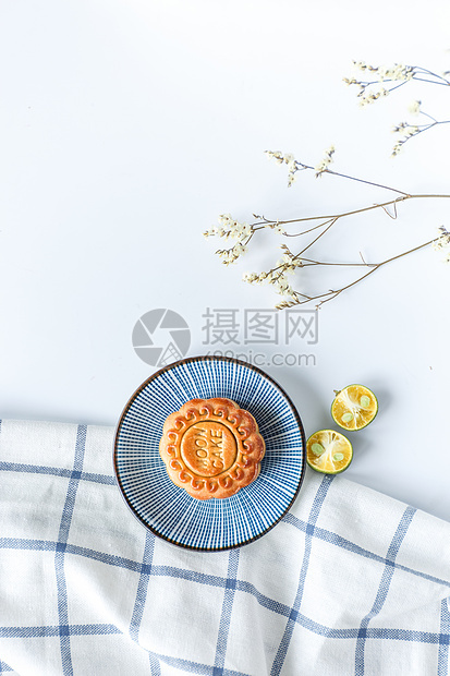 广式豆沙月饼图片