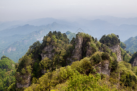 武当群峰图崎岖险峻山崖高清图片