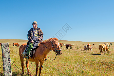 快乐的牧马人背景图片