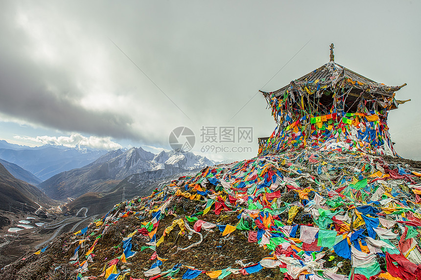 ‘~四川折多山顶峰的经幡  ~’ 的图片