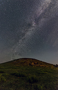 火山银河繁星点点夜晚高清图片