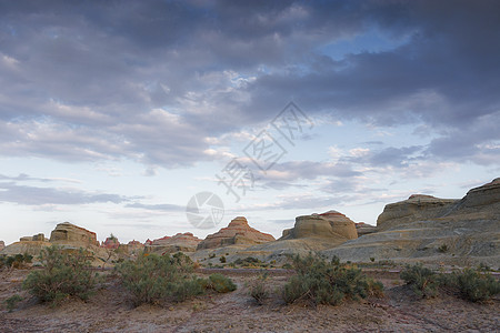 沙漠黄昏新疆魔鬼城沙漠背景