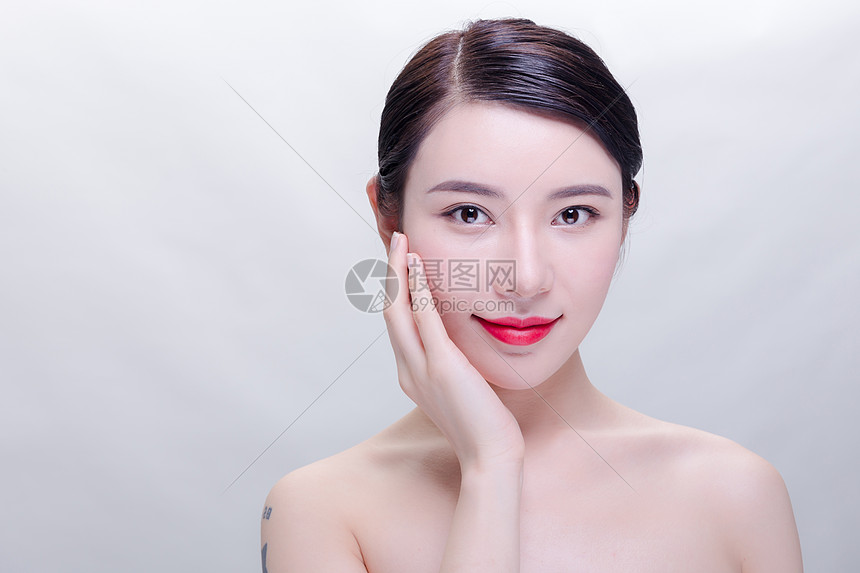 美容养生美女护肤动作