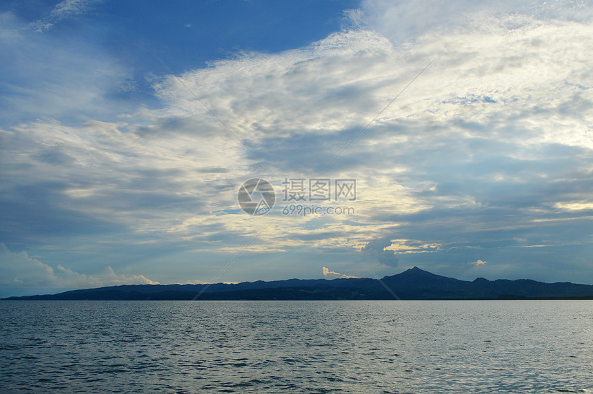 菲律宾米沙鄢群岛奥尔莫克Ormoc海边风景图片