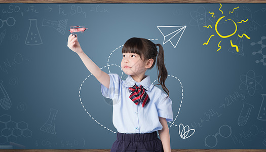 艺术家扔纸飞机的女孩设计图片