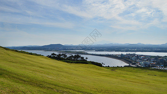 俯视山韩国济州岛城山日出峰观景台俯视唯美风景背景