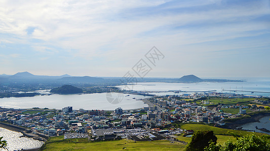 山与城韩国济州岛城山日出峰观景台俯视唯美风景背景