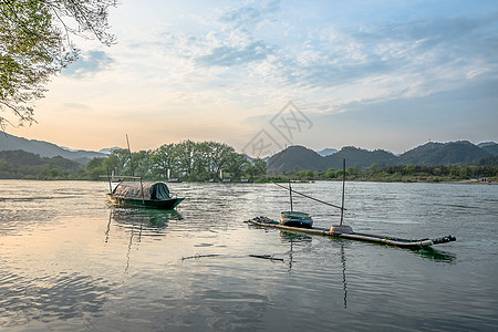 古堰画乡小舟夕阳背景图片