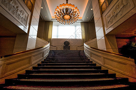 上海半岛酒店扶梯楼梯图片
