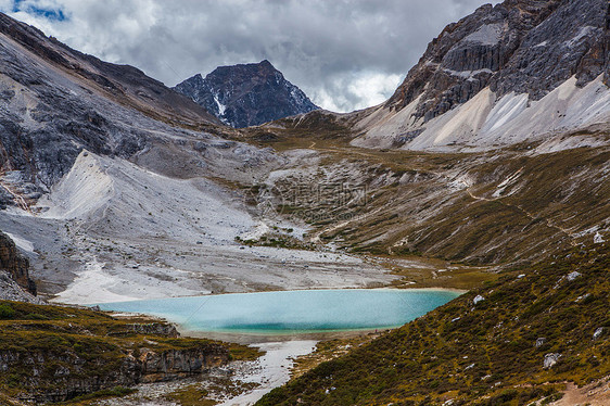 四川稻城亚丁牛奶海