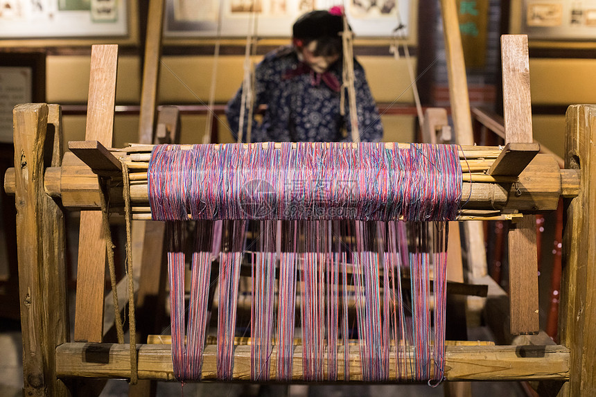 老上海黄道婆织布图片