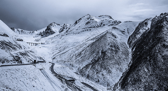 青海互助青海雪山图片背景