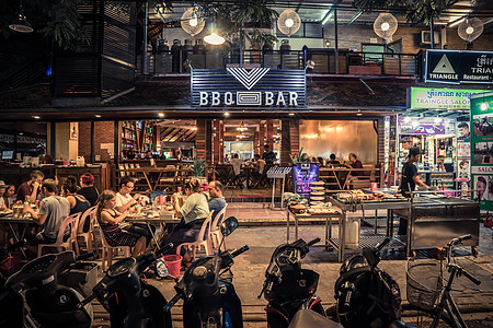 东南亚餐厅柬埔寨暹粒酒吧街街头背景
