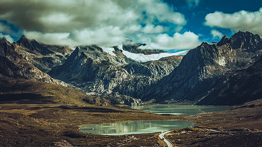 秘境川西姊妹湖美景背景