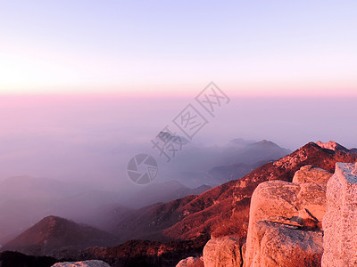 泰山山顶云海泰山山顶风景背景