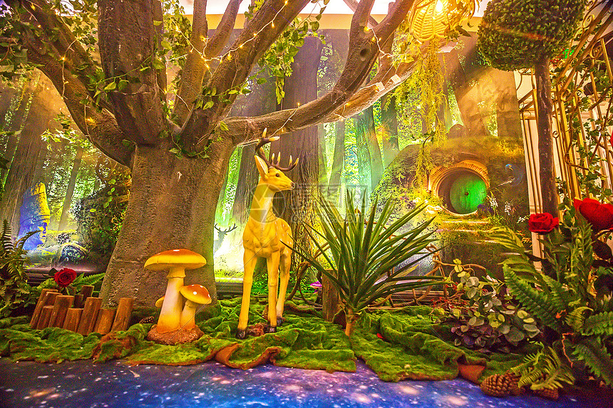 婚礼现场的小鹿主题布置场景