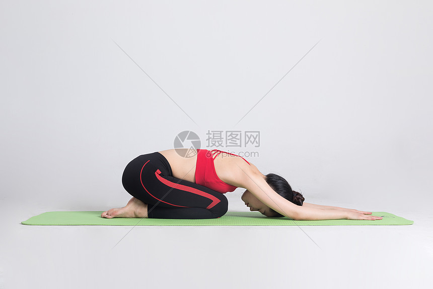 女性瑜伽拉伸动作拍摄