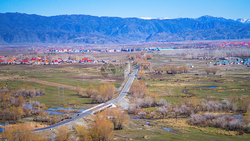 新疆公路风光图片