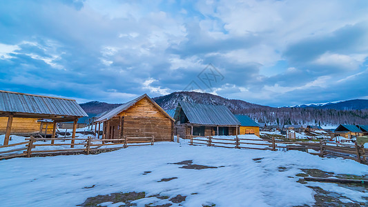 古老小镇新疆喀纳斯景区禾木村背景