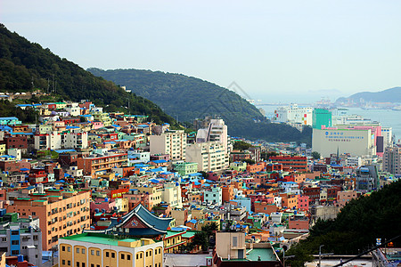 海边房屋釜山甘川文化村背景