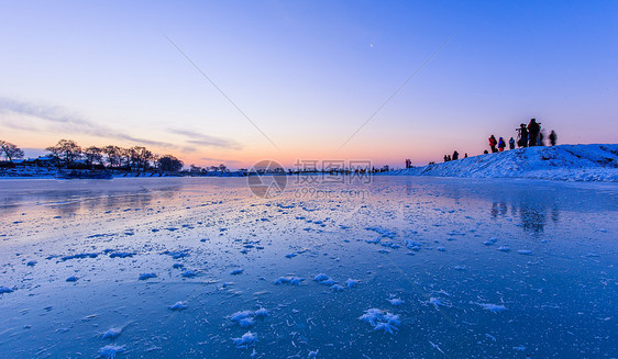 冬天美丽的雪景 图片