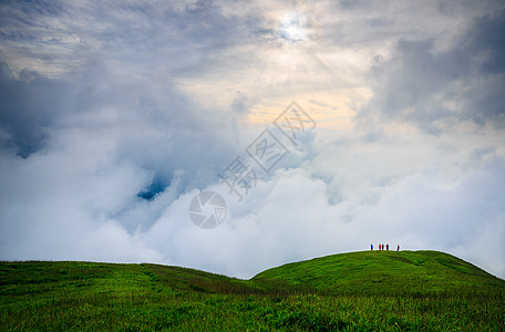 草甸地貌武功山山顶壮观的云海背景