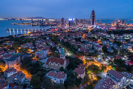 青岛夜色鸟瞰青岛老市区背景