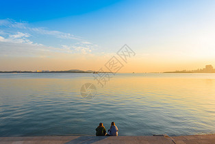 青岛海边日落最美夕阳图片