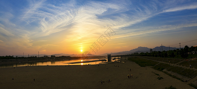 潜河西河风光潜河魅影背景