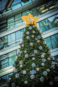 圣诞节圣诞树装饰背景图片