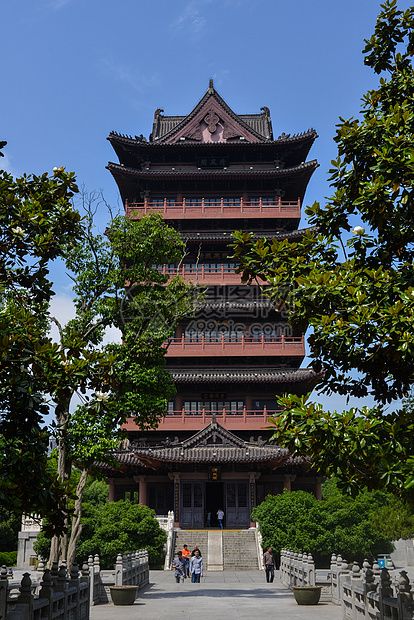 合肥市区包公墓旁的清风阁图片