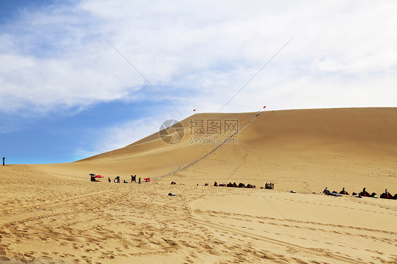 敦煌鸣沙山沙漠沙丘图片