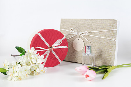粉色礼物盒礼物盒和花束背景