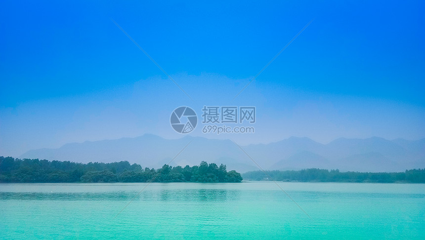 青山绿水河流湖泊图片