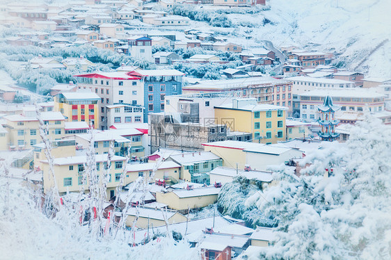 郎木寺小镇雪景东风小瑞士图片