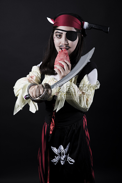 万圣节吃心脏的海盗cosplay图片