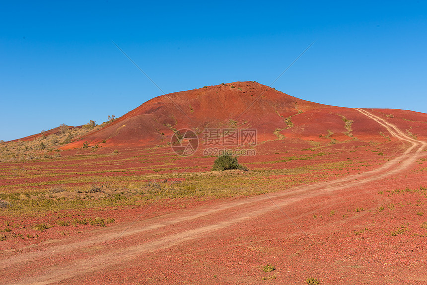 新疆昌吉火烧山风光图片