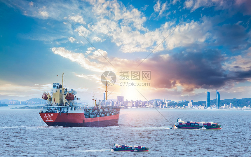 大海上的轮船图片素材-正版创意图片500708784-摄图网