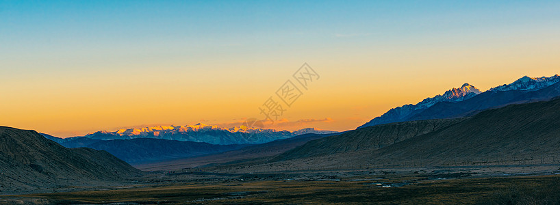 简约鹿素材日照金山背景