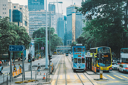 香港街头的叮叮车街道高清图片素材