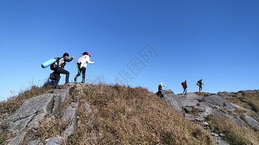 人山顶攀登者背景