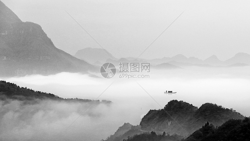 水墨效果的中国山水风光图片