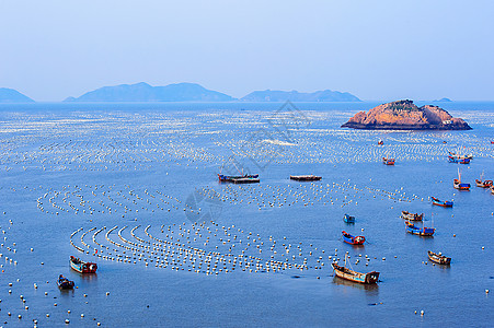 浙江嘉兴捕鱼开船背景