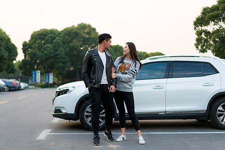 人车合影图片_人车合影素材_人车合影高清图