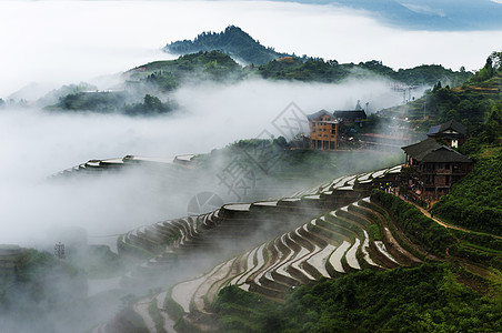 家园云雾大山高清图片