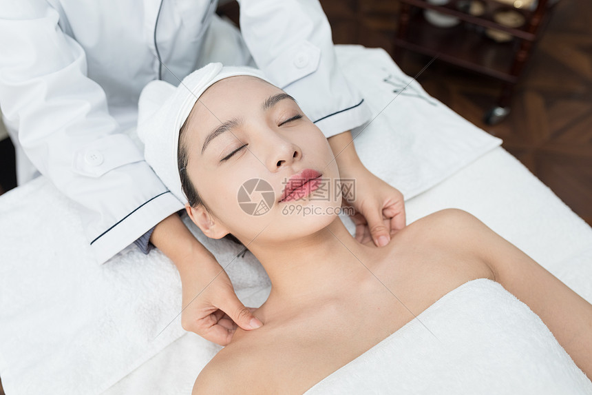 美容美体肩颈舒缓按摩放松